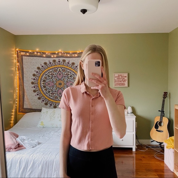 Forever 21 Tops - pink button up tee 💓